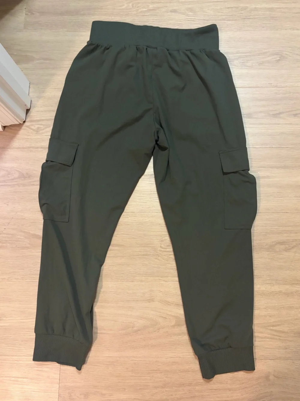 Sincerely Jules Olive Green Cargo Jogger Pants Women’s Large